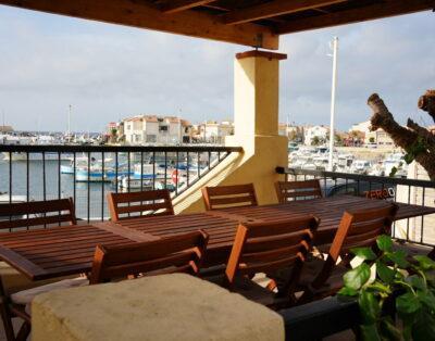Maison de pêcheurs avec terrasse sur le Port de Carro (6P)