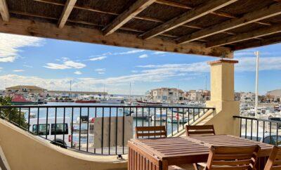 Maison de pêcheurs avec terrasse sur le Port de Carro (6P) – Dispo du 5/7/25 au 12/7/25